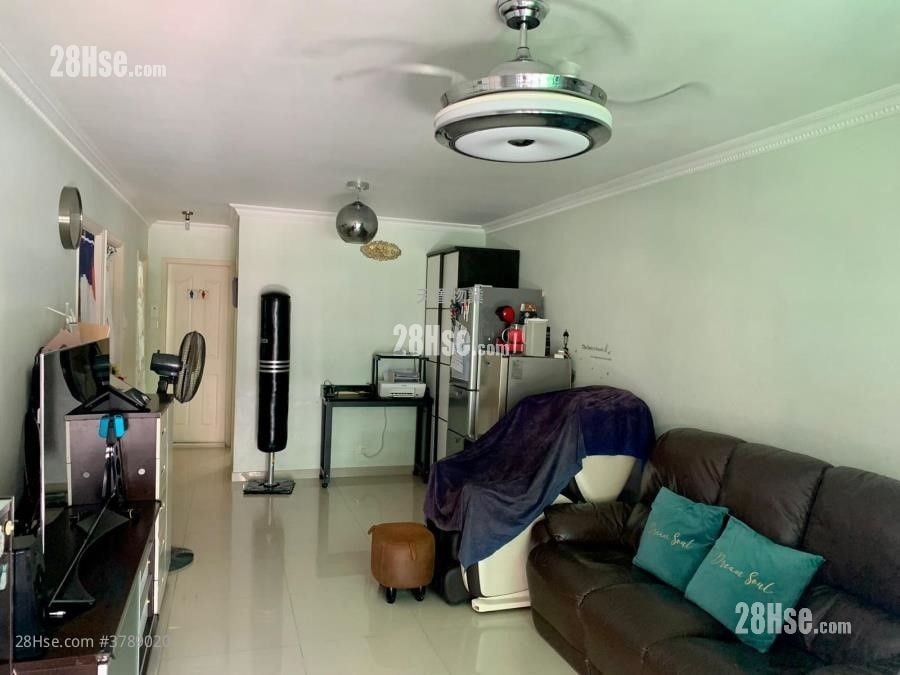 Tsing Chuen Wai Sell 3 Bedrooms , 1 Bathroom 700 ft²