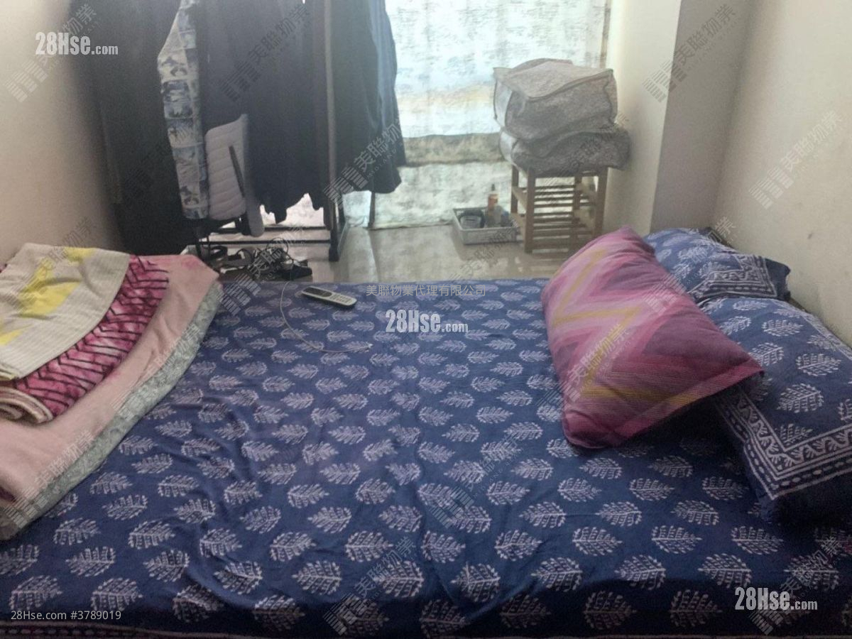 Le Prime Of Le Prestige Sell 4 Bedrooms , 2 Bathrooms 733 ft²