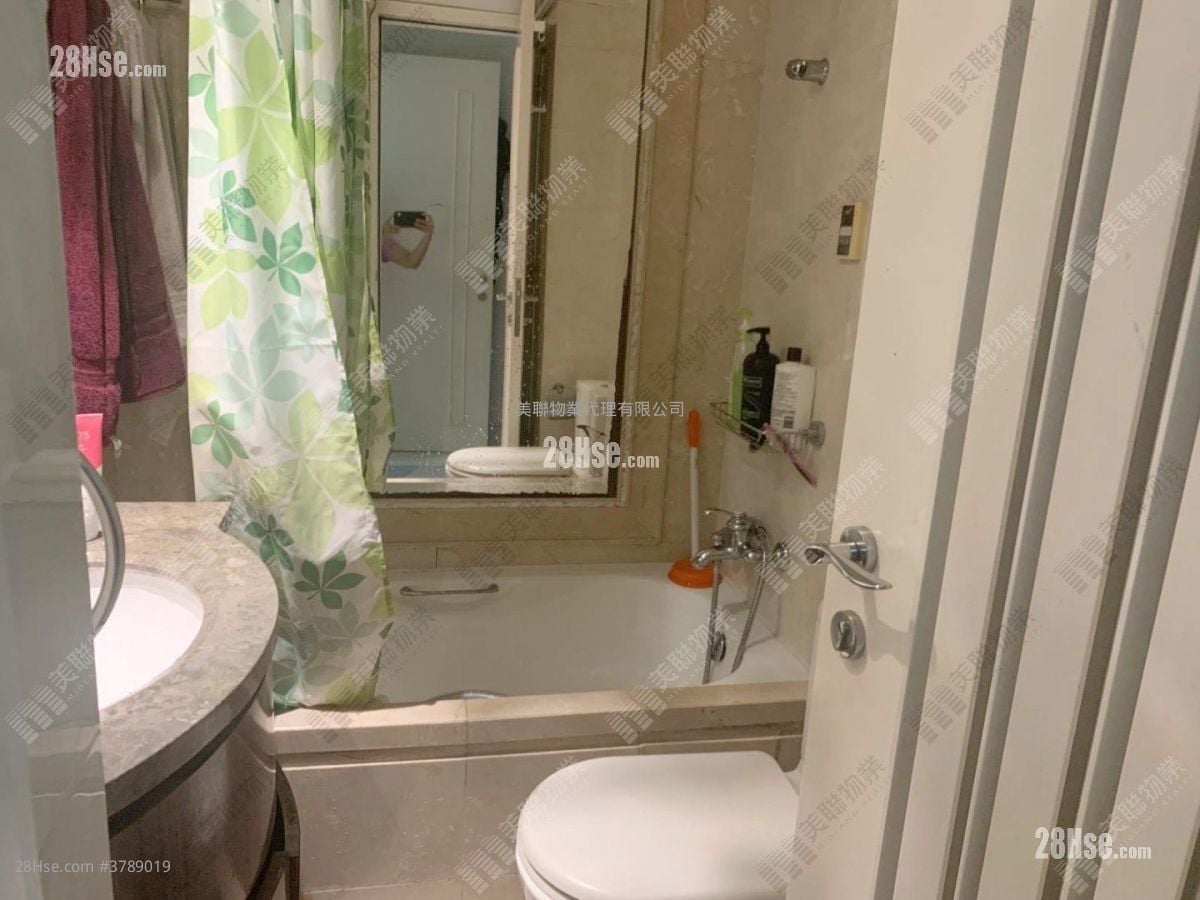 Le Prime Of Le Prestige Sell 4 Bedrooms , 2 Bathrooms 733 ft²