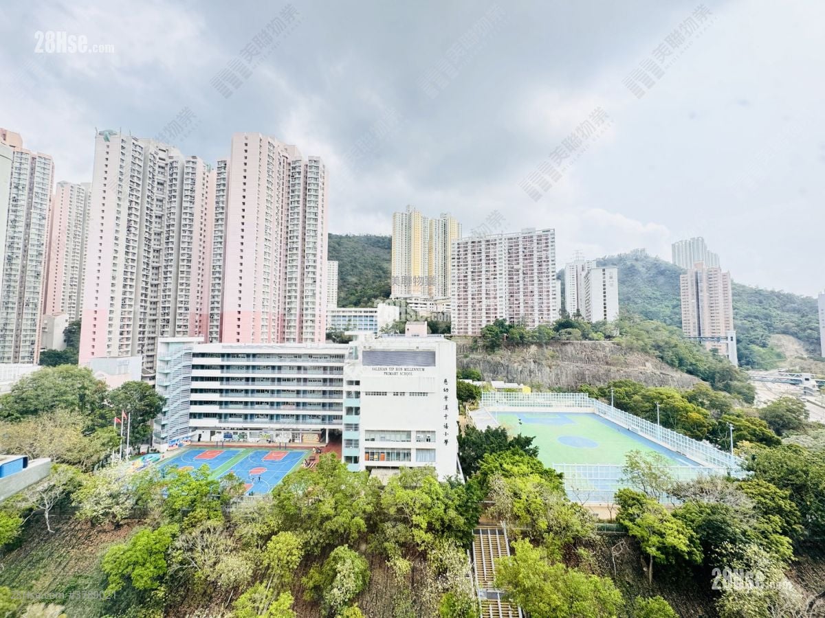 Kwai Wah Building Sell Studio , 1 Bathroom 328 ft²