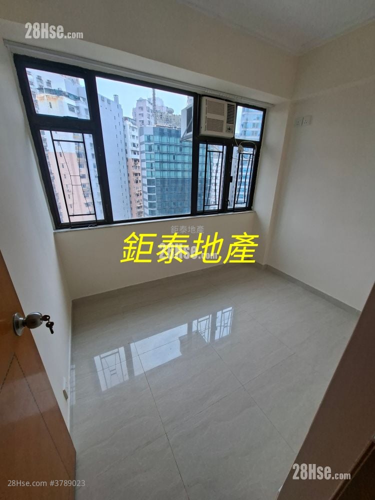 Ngai Hing Mansion Rental 3 Bedrooms , 1 Bathroom 525 ft²