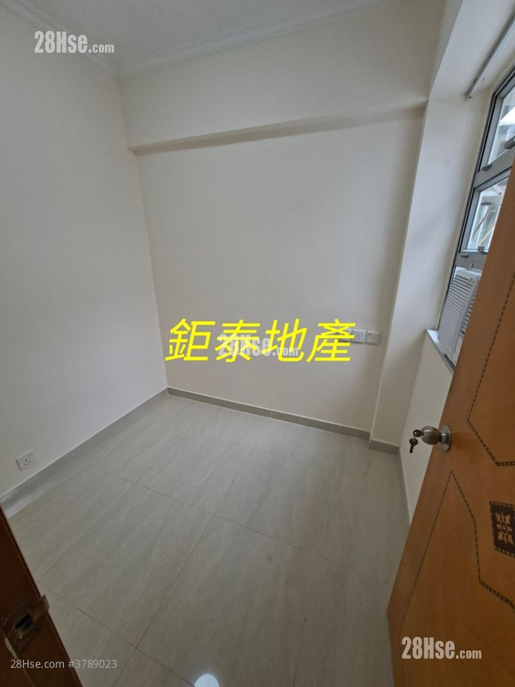 Ngai Hing Mansion Rental 3 Bedrooms , 1 Bathroom 525 ft²