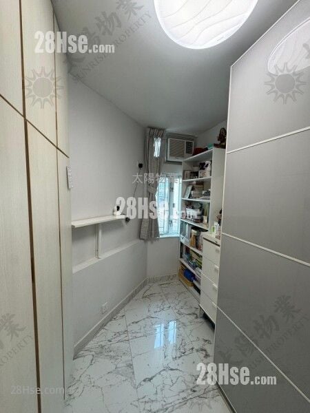 Whampoa Garden Sell 3 Bedrooms 680 ft²