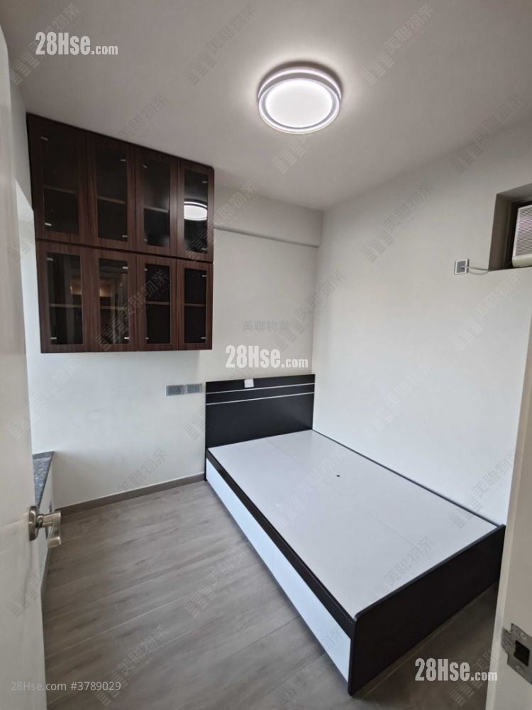 Yoho Town 售盘 3 房 , 1 浴室 516 平方尺