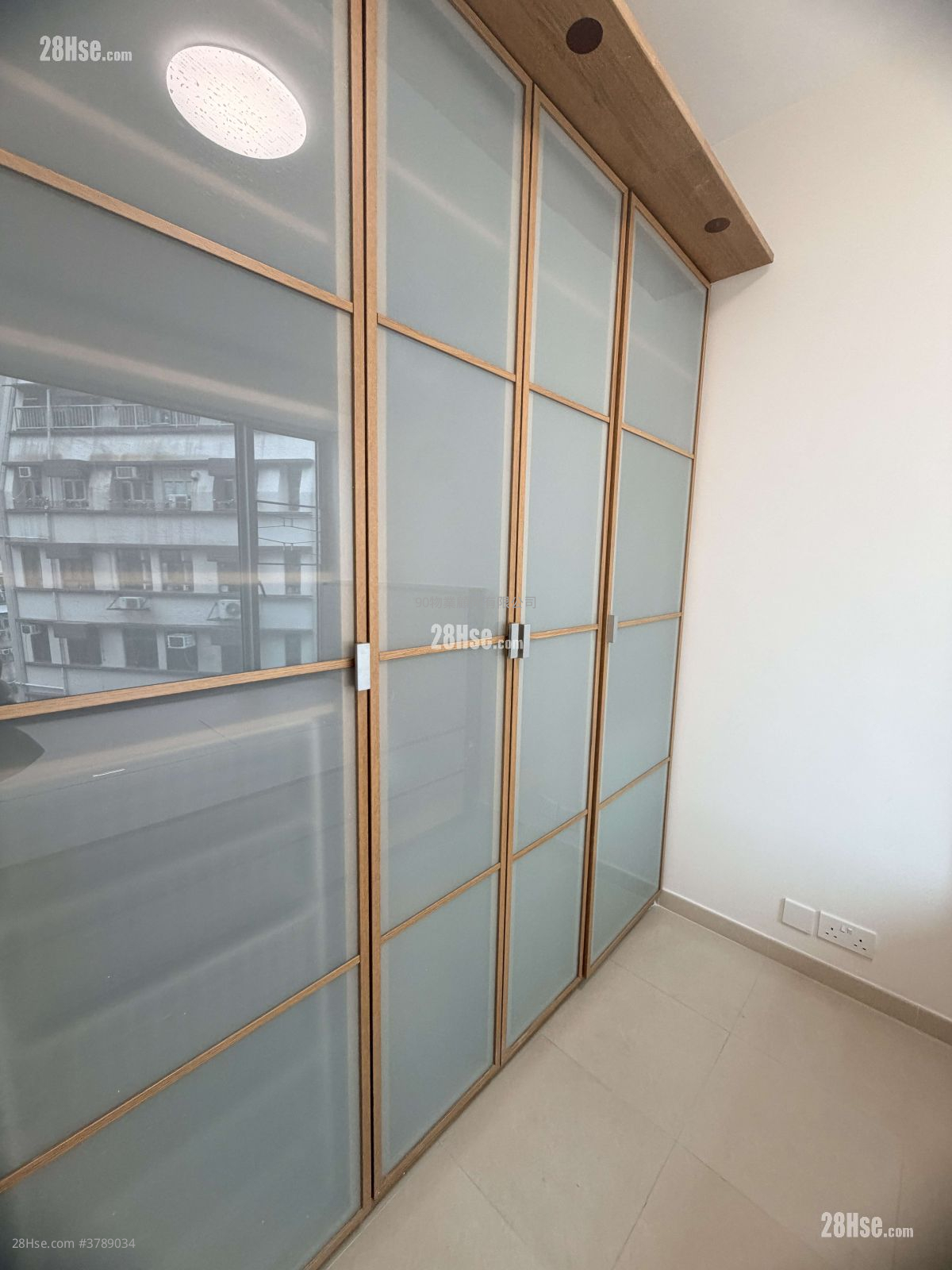 Princeton Tower Rental 489 ft²