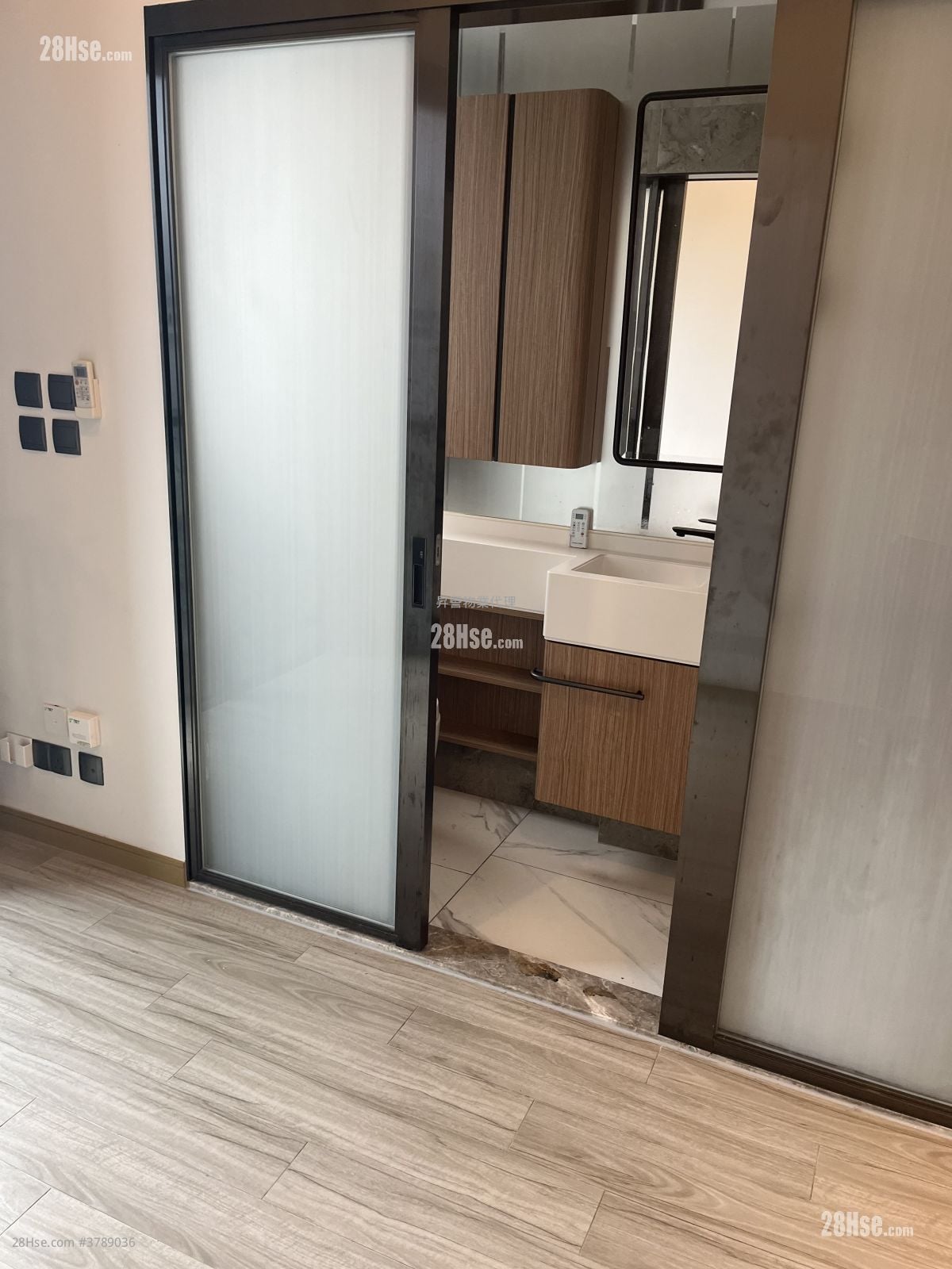 启岸 租盘 开放式间隔 , 1 浴室 196 平方尺