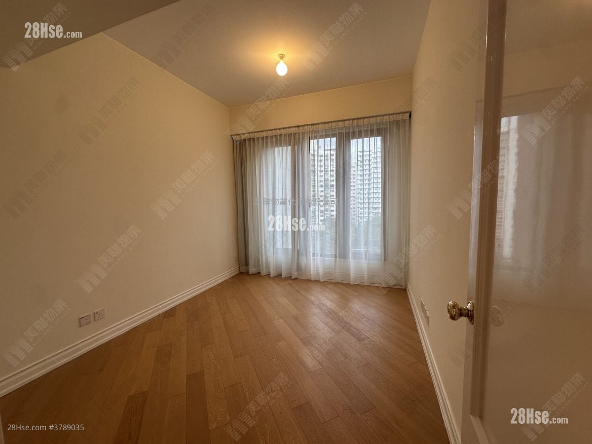 St. George's Mansions 租盘 3 房 , 3 浴室 1,841 平方尺