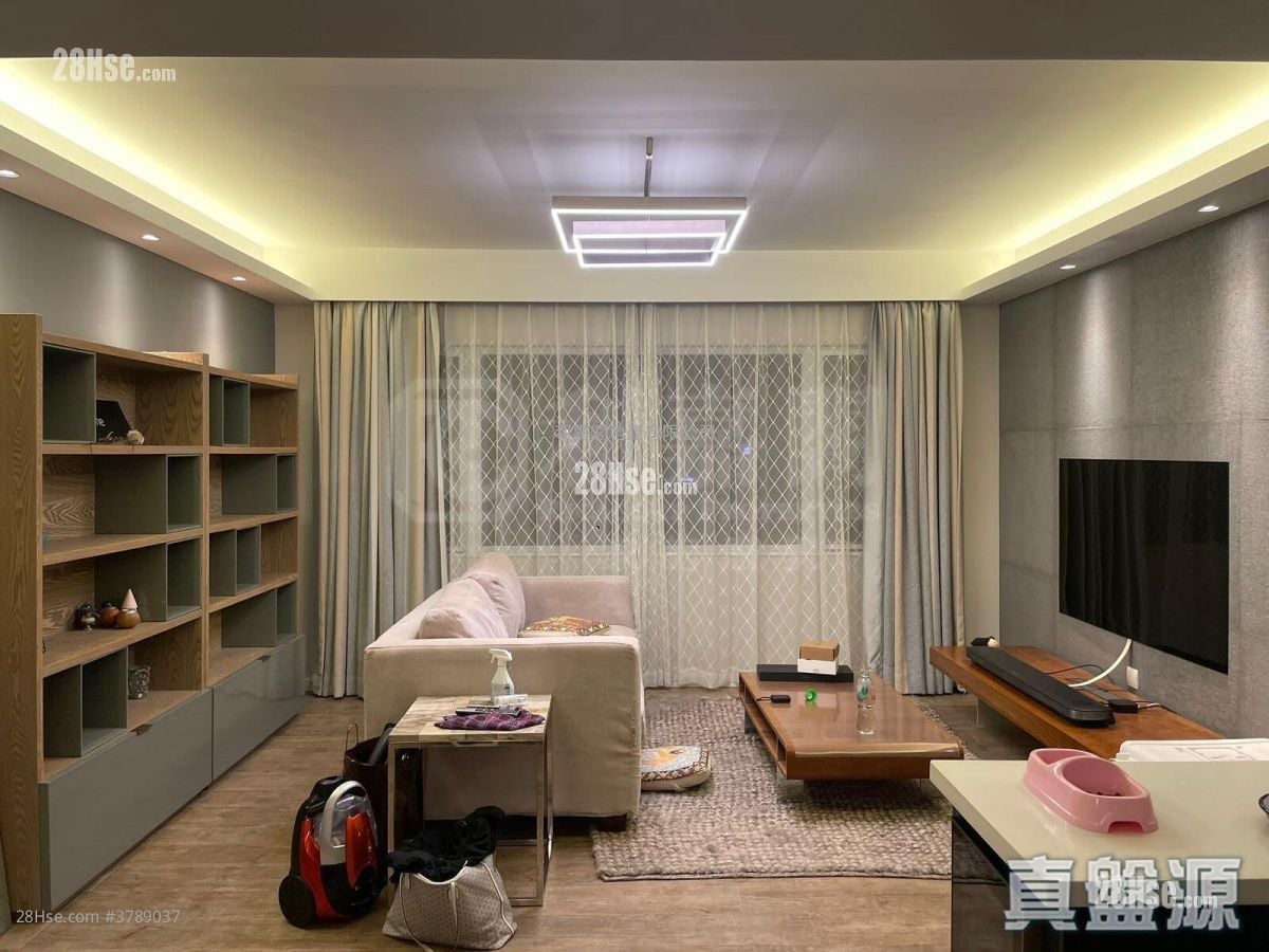 雅景台 售盘 3 房 , 2 浴室 1,035 平方尺