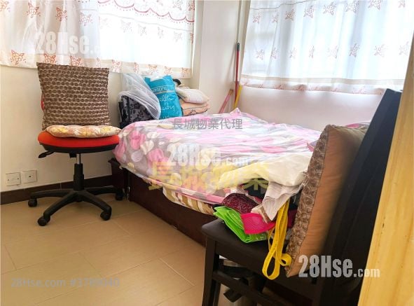 On Lok Building Sell 2 Bedrooms , 1 Bathroom 417 ft²