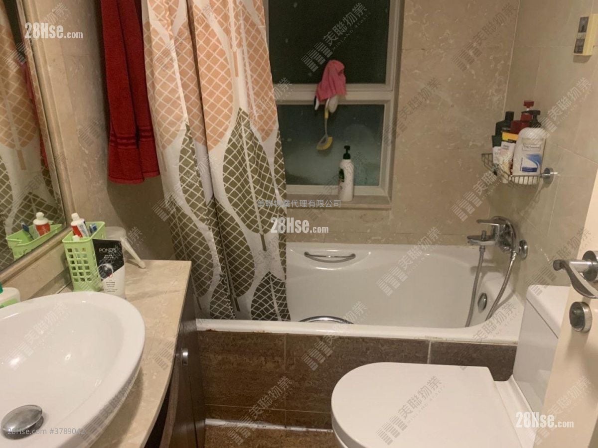 Le Prime Of Le Prestige Sell 4 Bedrooms , 2 Bathrooms 733 ft²