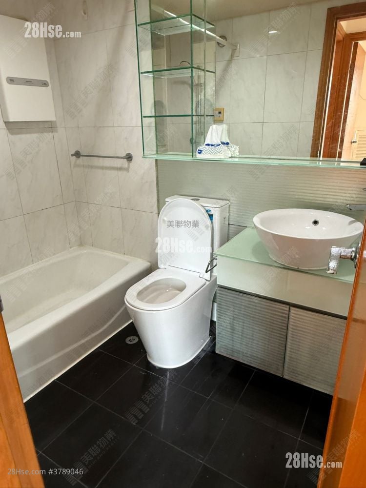 Yoho Town 租盘 422 平方尺