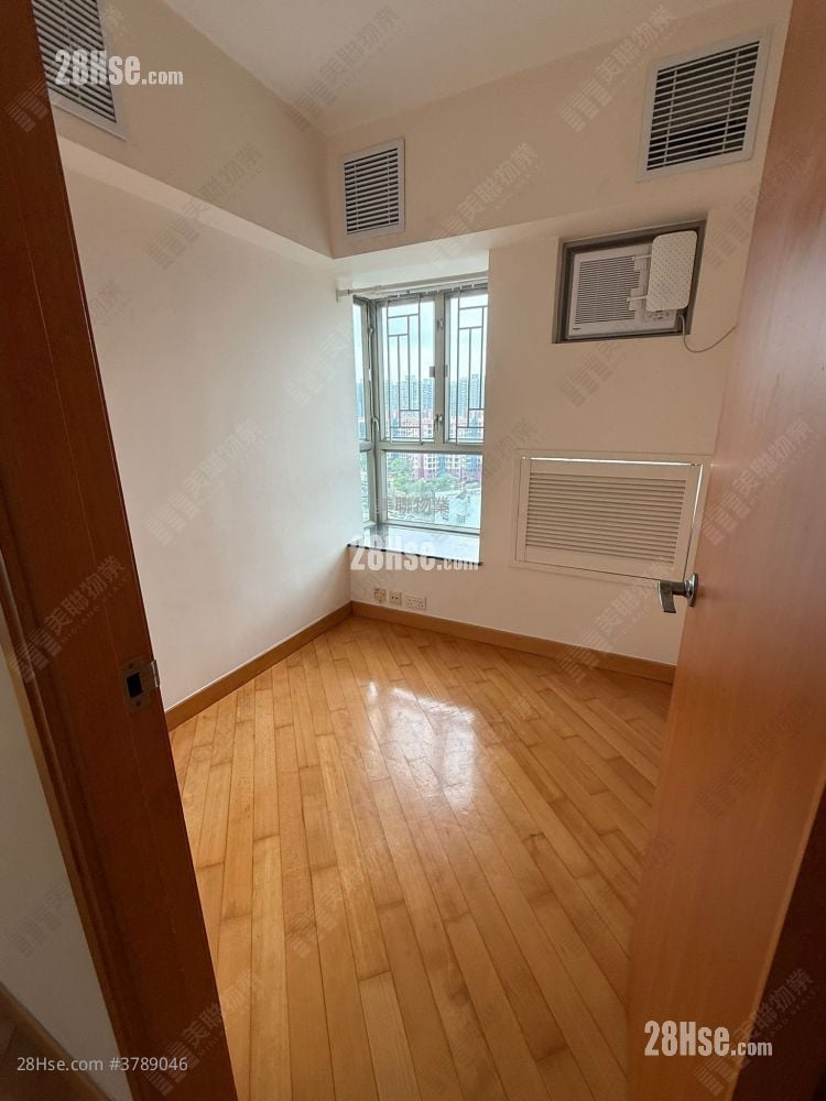 Yoho Town 租盘 422 平方尺