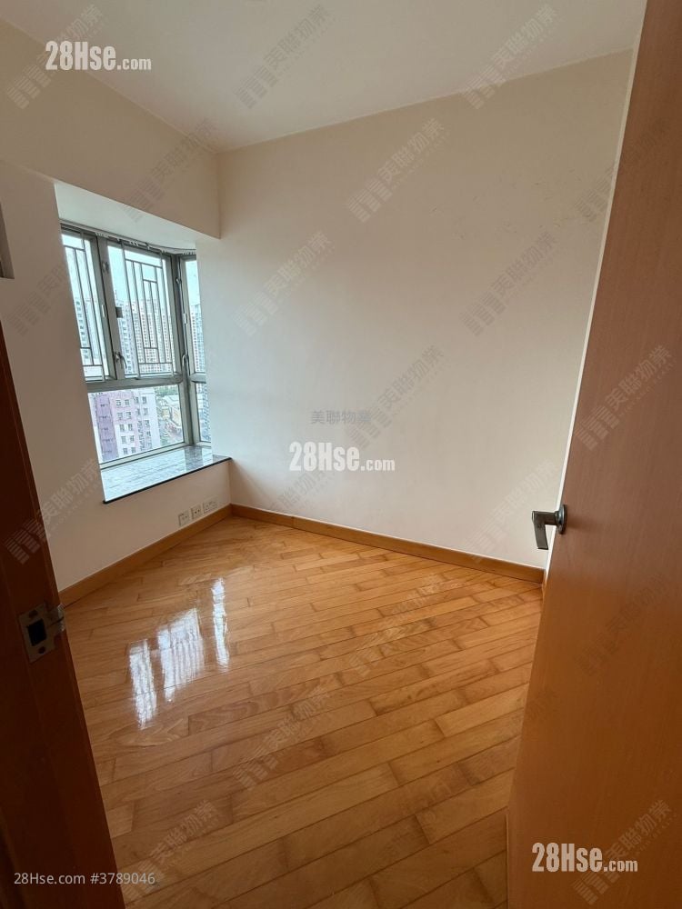 Yoho Town 租盘 422 平方尺