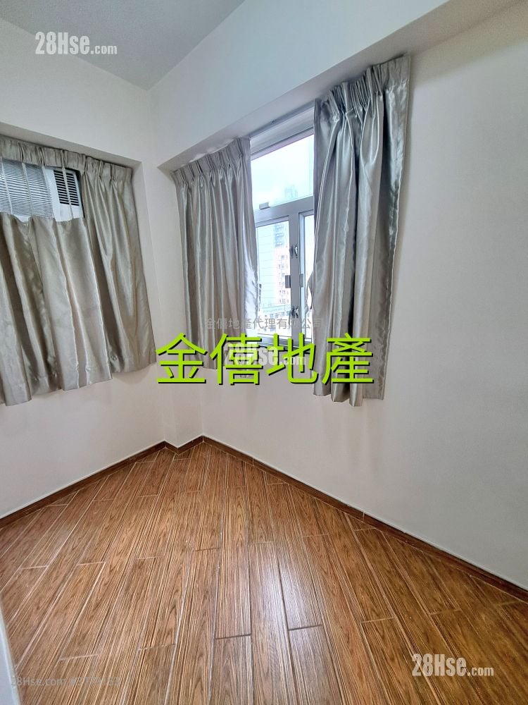 Pat Chun Mansion Sell 2 Bedrooms , 1 Bathroom 246 ft²