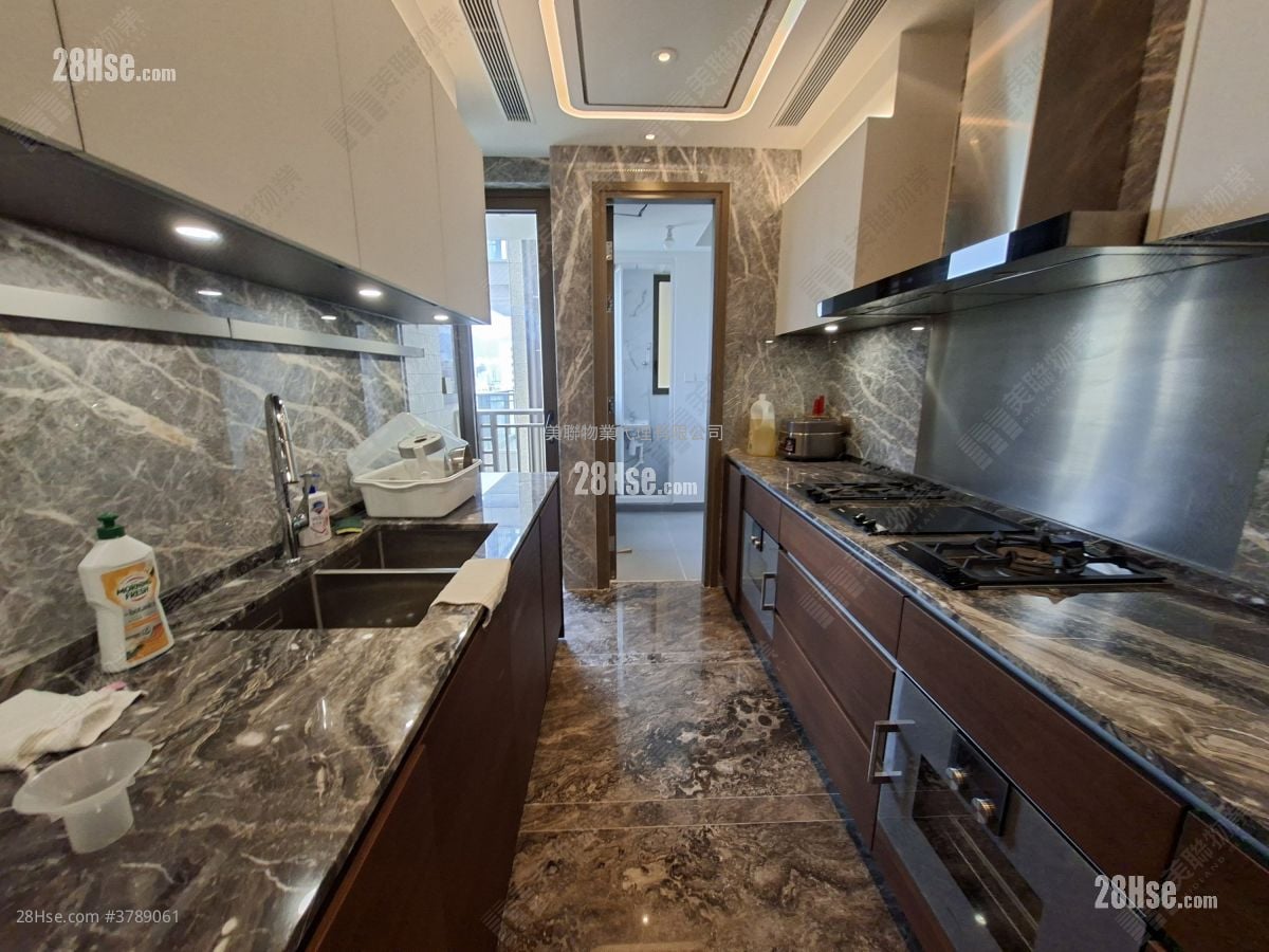 Grand Homm Rental 3 Bedrooms , 3 Bathrooms 1,445 ft²