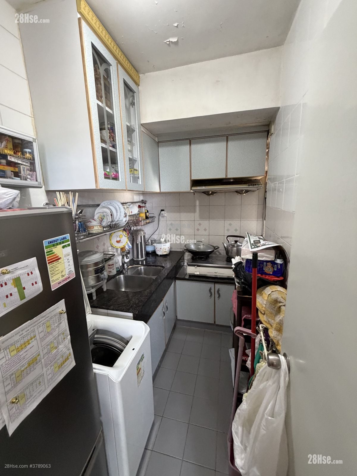 Uptown Plaza Sell 3 Bedrooms , 2 Bathrooms 617 ft²