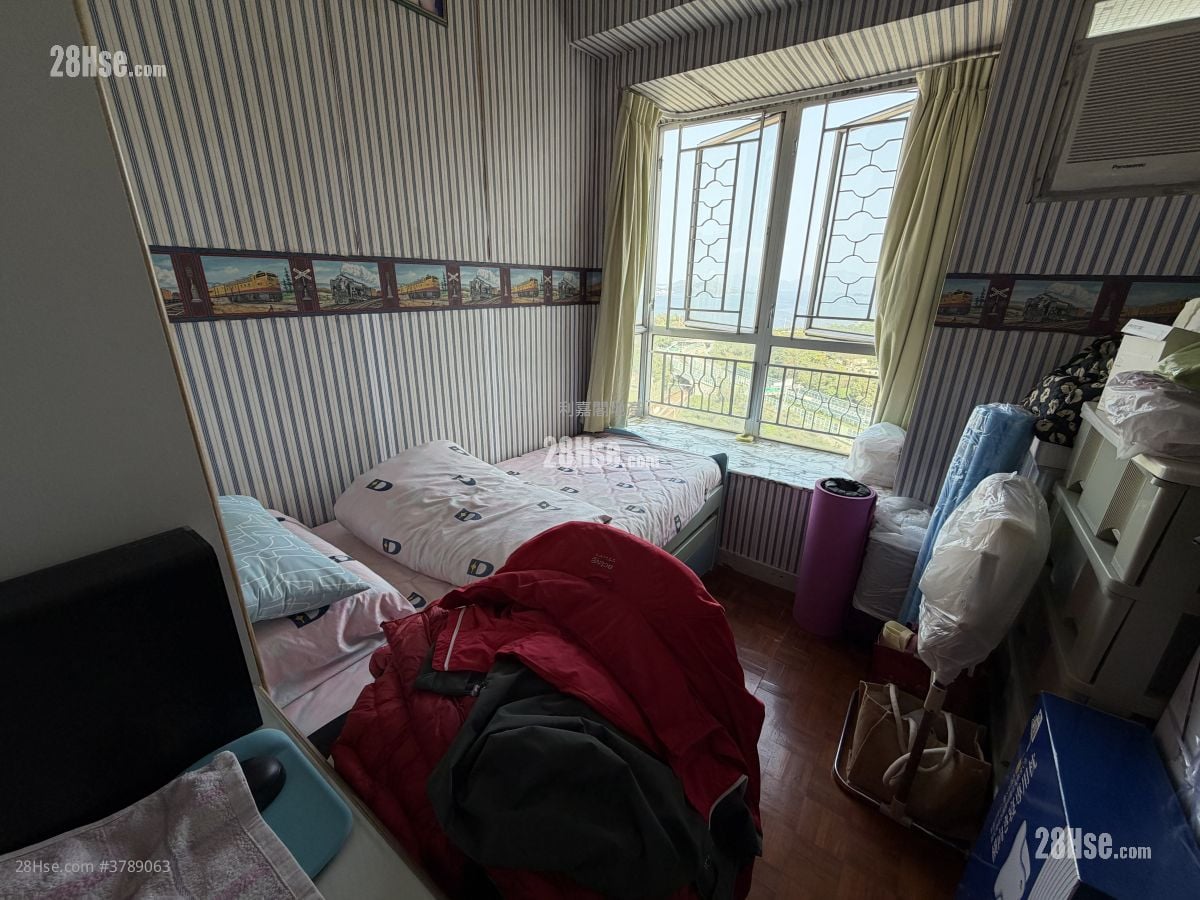 Uptown Plaza Sell 3 Bedrooms , 2 Bathrooms 617 ft²