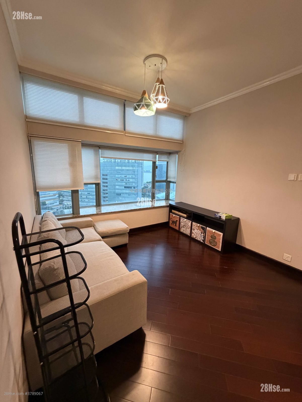 东堤湾畔 租盘 544 平方尺