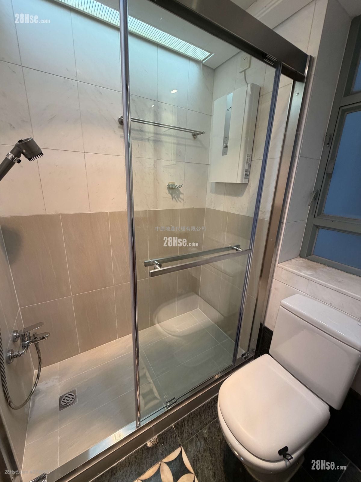 东堤湾畔 租盘 544 平方尺