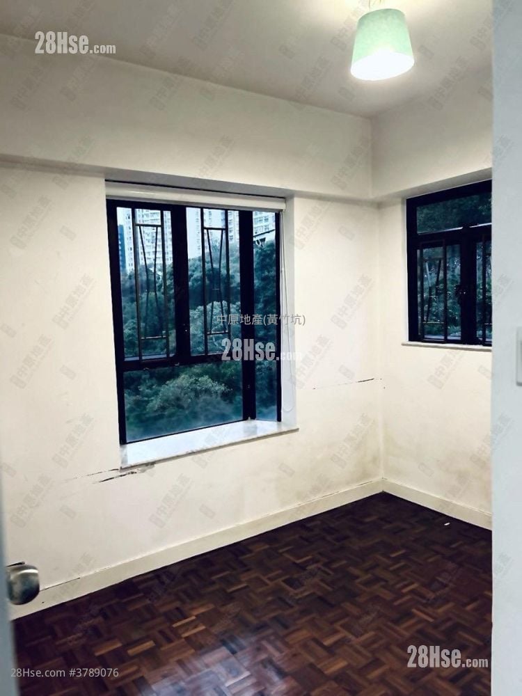 Jing Hui Garden Sell 2 Bedrooms , 1 Bathroom 478 ft²