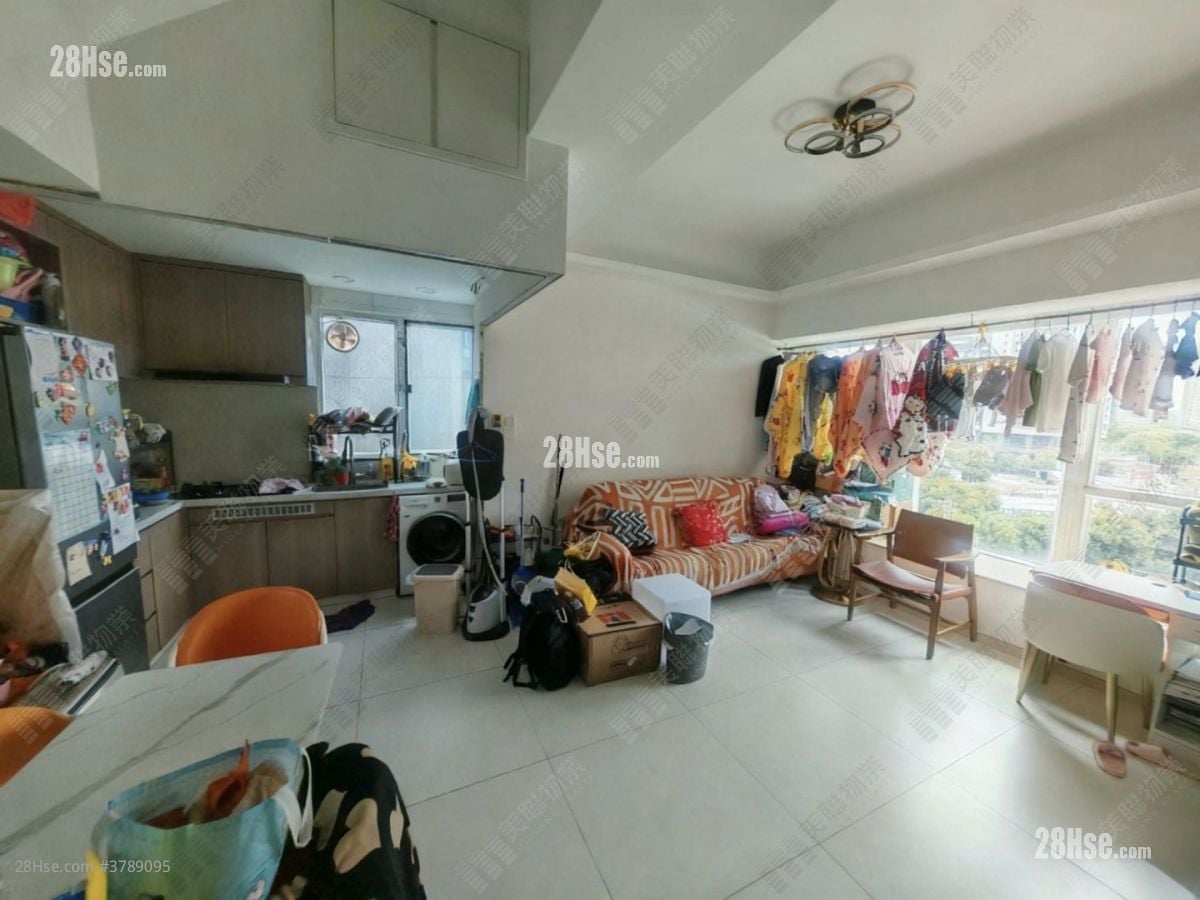 名御 售盘 3 房 , 2 浴室 738 平方尺