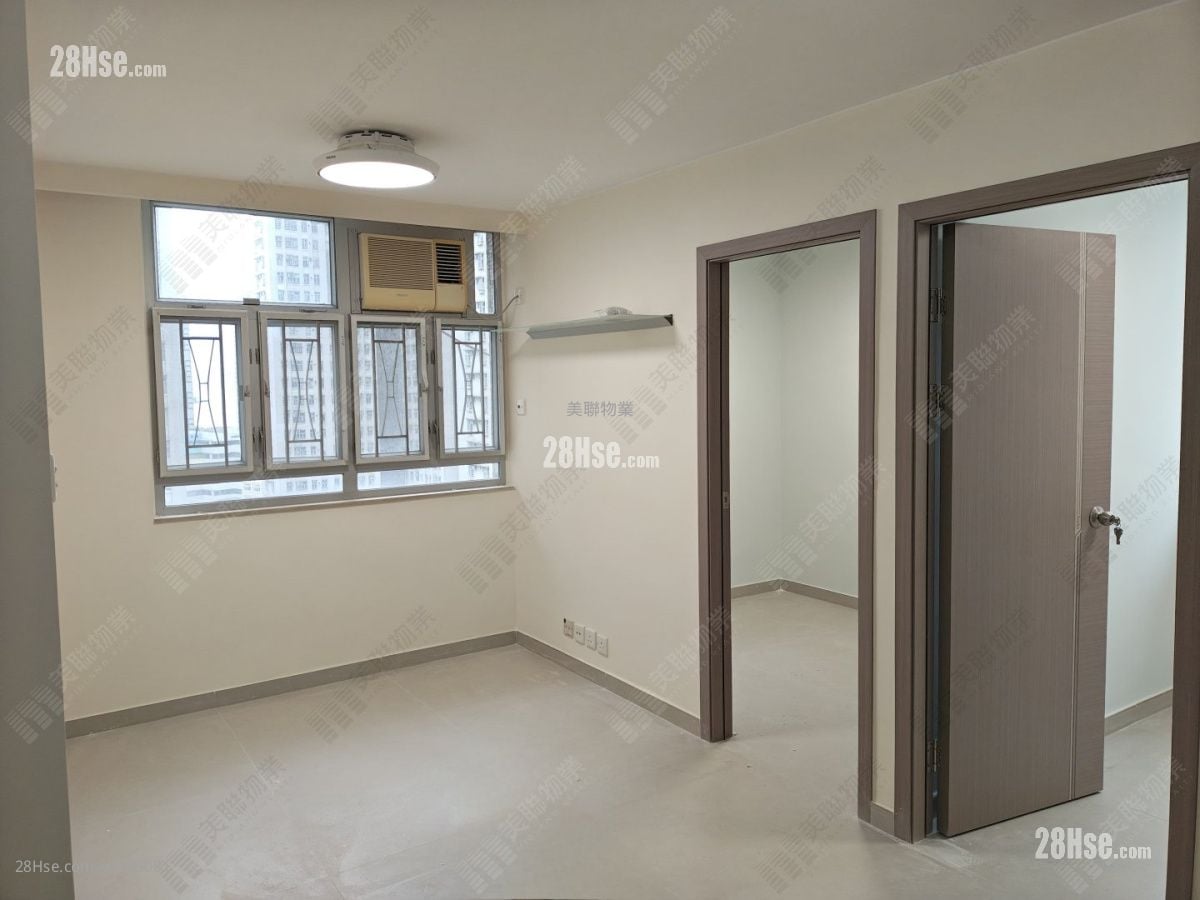 Siu Hei Court Sell 2 Bedrooms 415 ft²