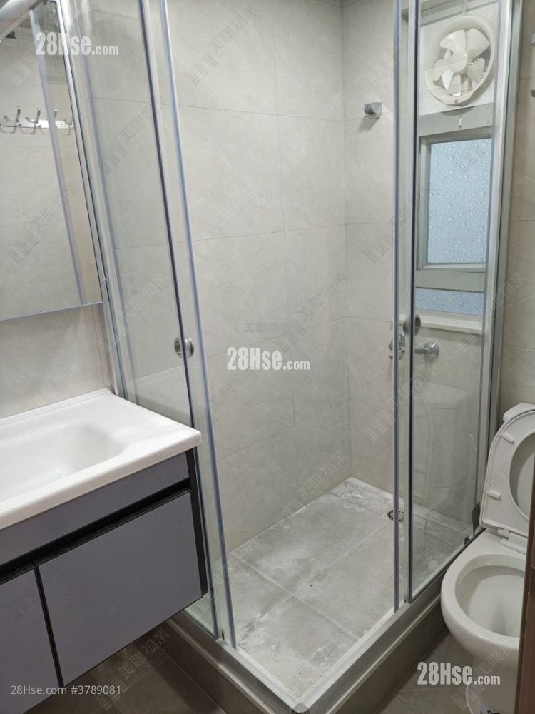 Siu Hei Court Sell 2 Bedrooms 415 ft²