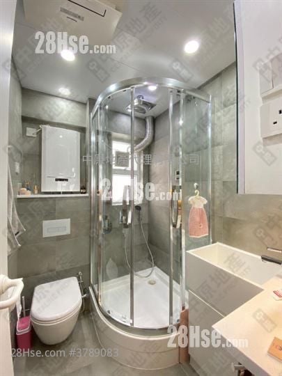 新港城 售盘 3 房 932 平方尺