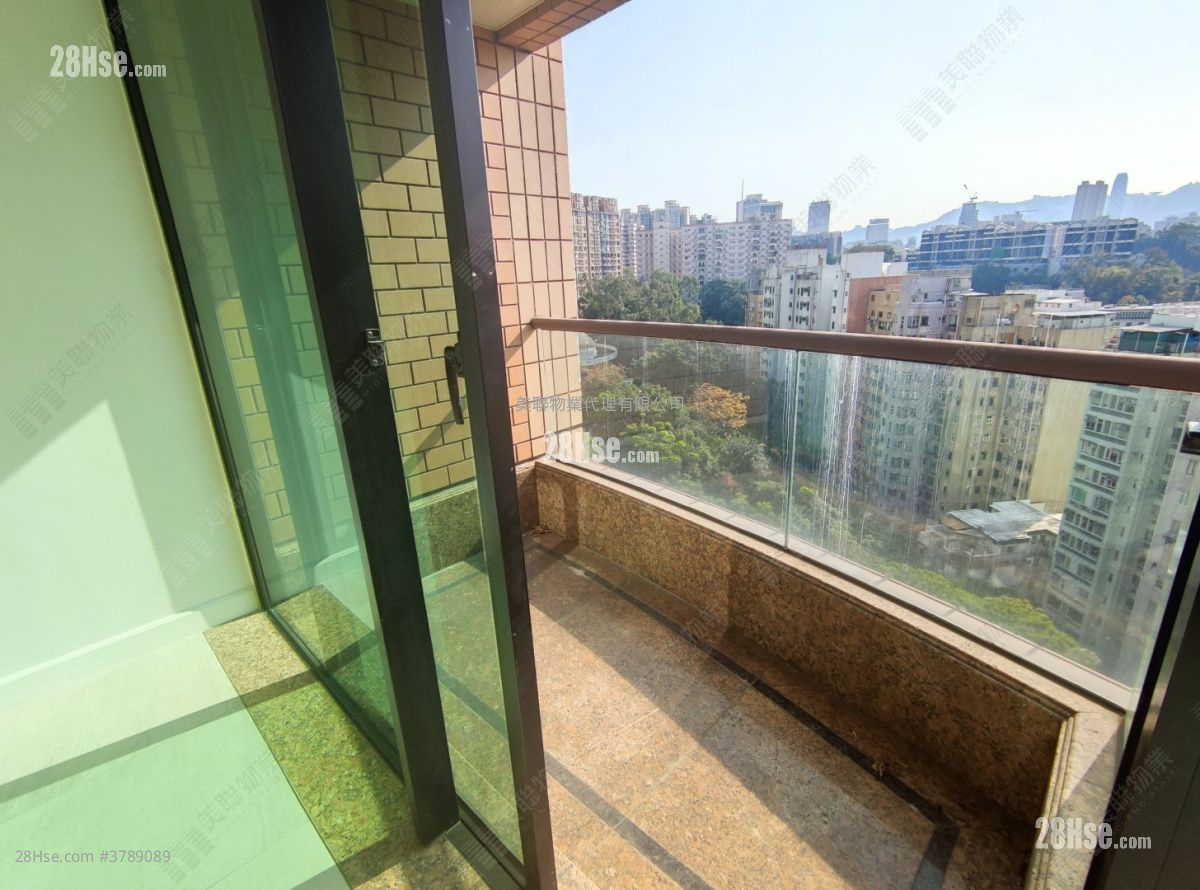 No.1 Ho Man Tin Hill Sell 4 Bedrooms , 2 Bathrooms 1,298 ft²