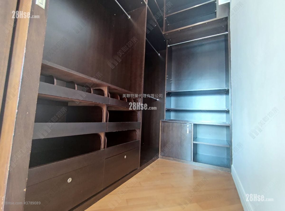 No.1 Ho Man Tin Hill Sell 4 Bedrooms , 2 Bathrooms 1,298 ft²