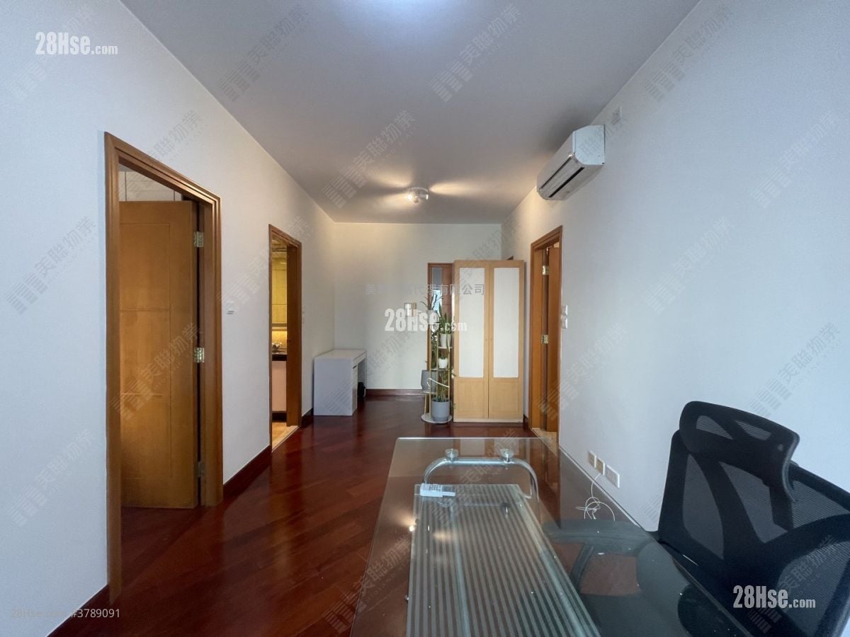 The Arch Rental 1 Bedroom , 1 Bathroom 420 ft²