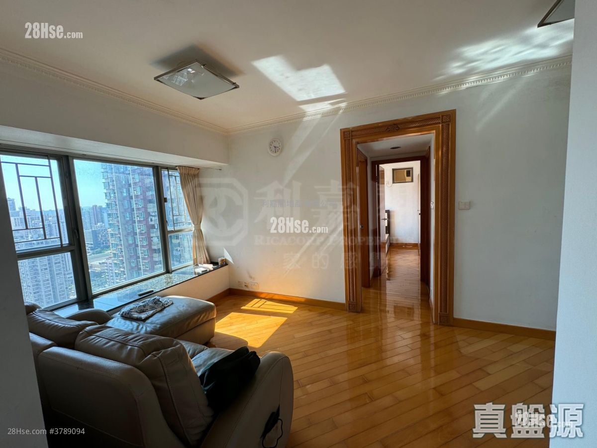 Yoho Town Sell 2 Bedrooms , 1 Bathroom 433 ft²