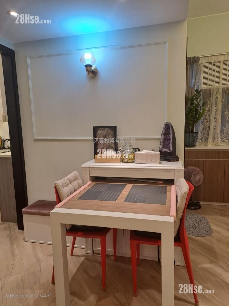 Fook Sing Mansion Sell 1 Bedroom , 1 Bathroom 369 ft²