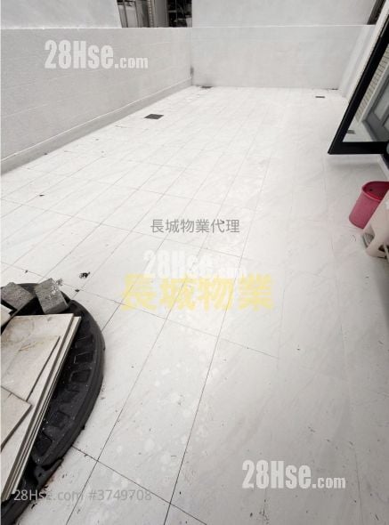 大埔村屋 售盤 4 房 , 3 浴室