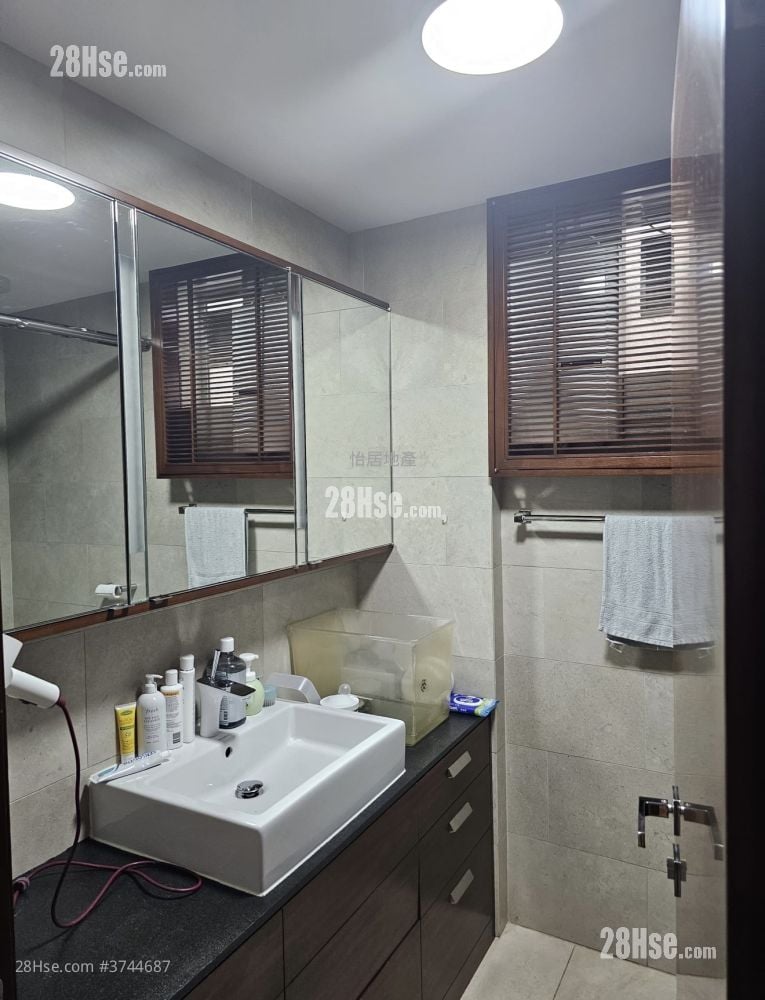 太古城 售盘 3 房 , 2 浴室 1,114 平方尺