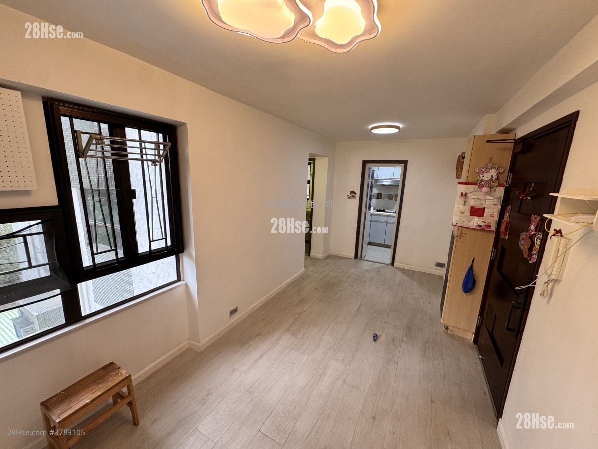 Hung Hom Gardens Sell 3 Bedrooms , 1 Bathroom 480 ft²