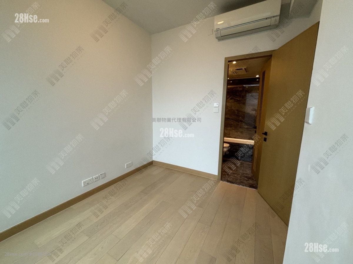 MALIBU 售盘 4 房 , 4 浴室 1,087 平方尺