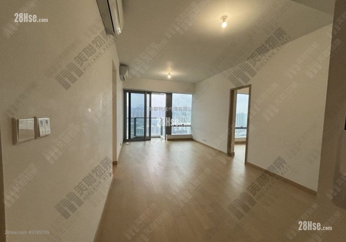 MALIBU 售盘 4 房 , 4 浴室 1,087 平方尺