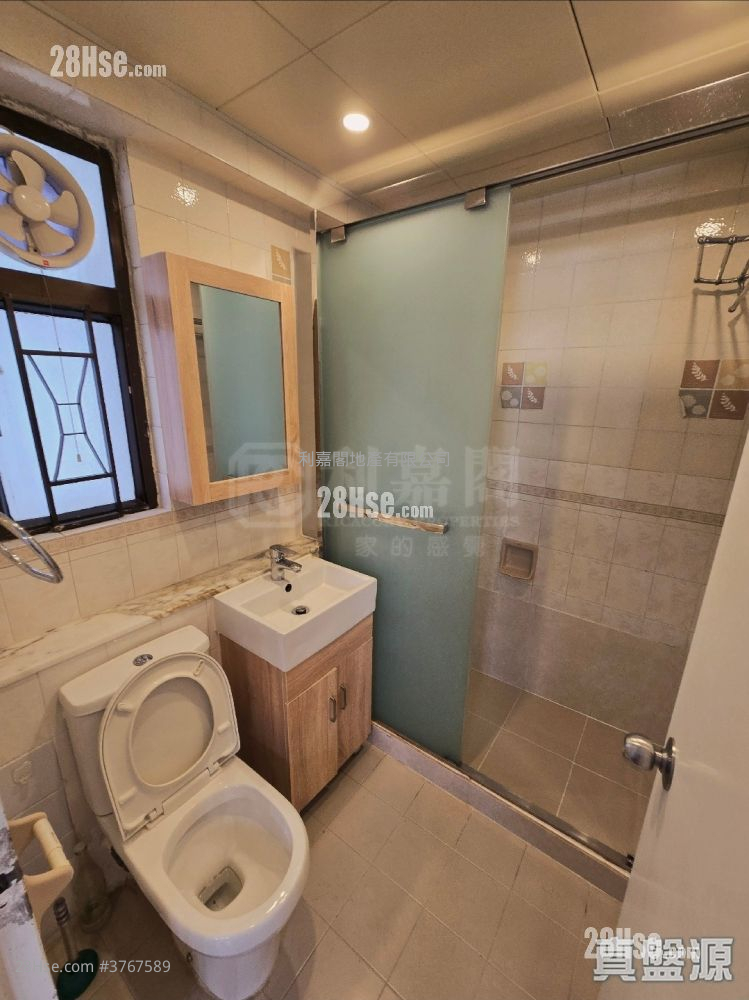 富泽花园 售盘 3 房 , 2 浴室 652 平方尺