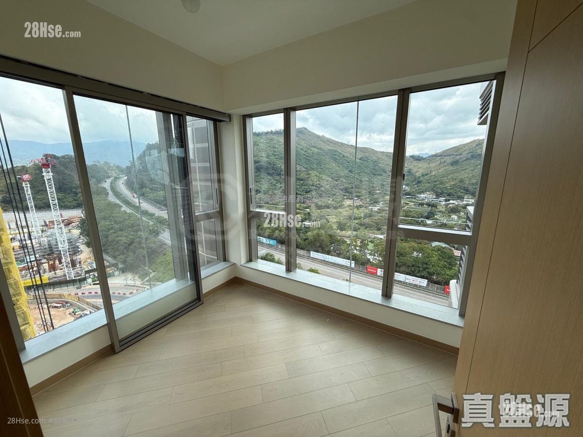 Grand Mayfair  Sell 2 Bedrooms 547 ft²