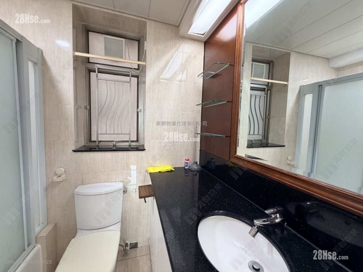 Sorrento Rental 3 Bedrooms , 2 Bathrooms 853 ft²