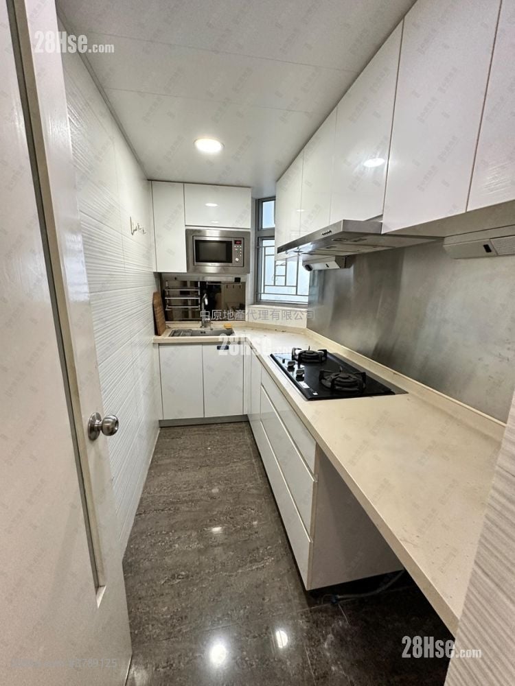 City Point Sell 3 Bedrooms , 2 Bathrooms 713 ft²