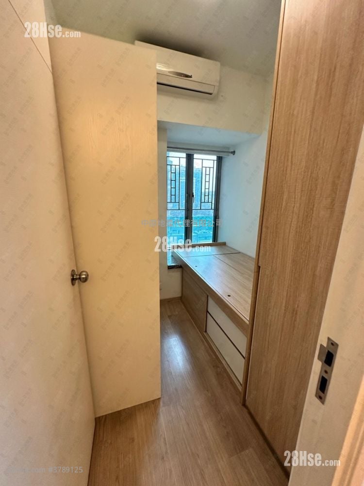 City Point Sell 3 Bedrooms , 2 Bathrooms 713 ft²