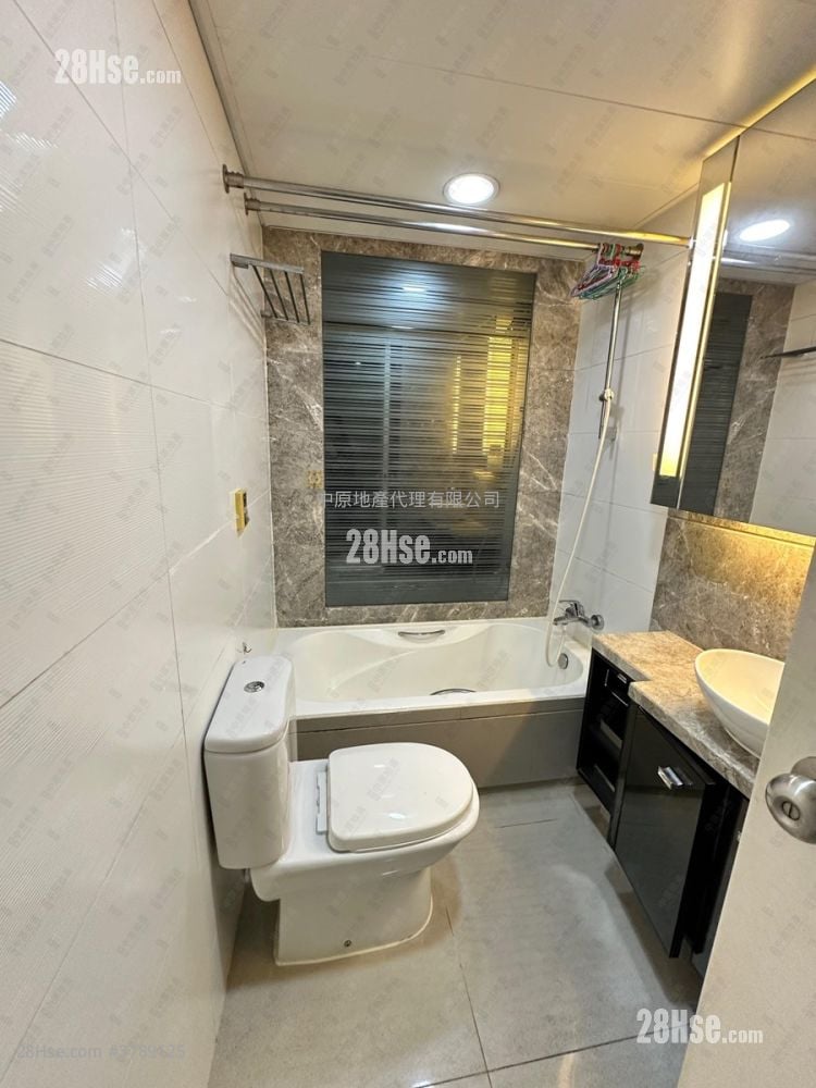 City Point Sell 3 Bedrooms , 2 Bathrooms 713 ft²