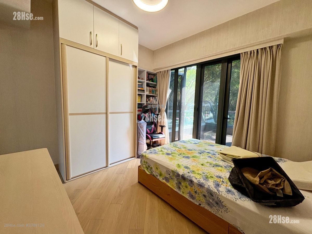 睡房 1: 迎海 售盘 4 房 , 5+ 浴室 2,600 平方尺