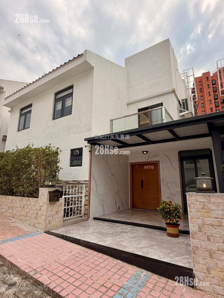 蒙地卡罗别墅 售盘 4 房 , 4 浴室 2,044 平方尺