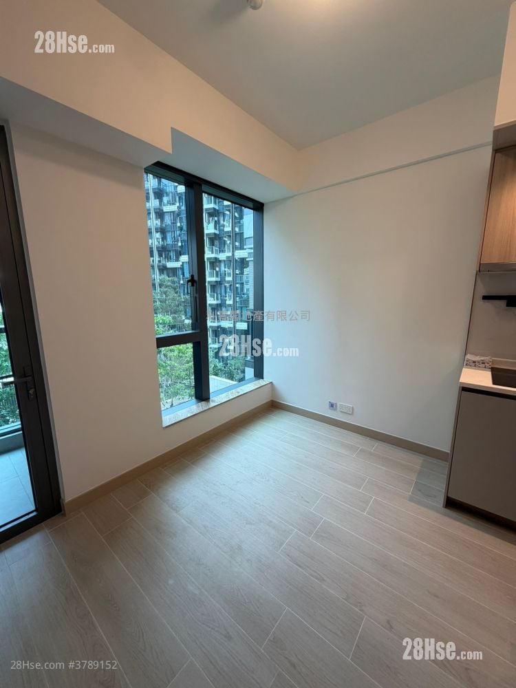 Gold Coast Bay Sell Studio , 1 Bathroom 215 ft²