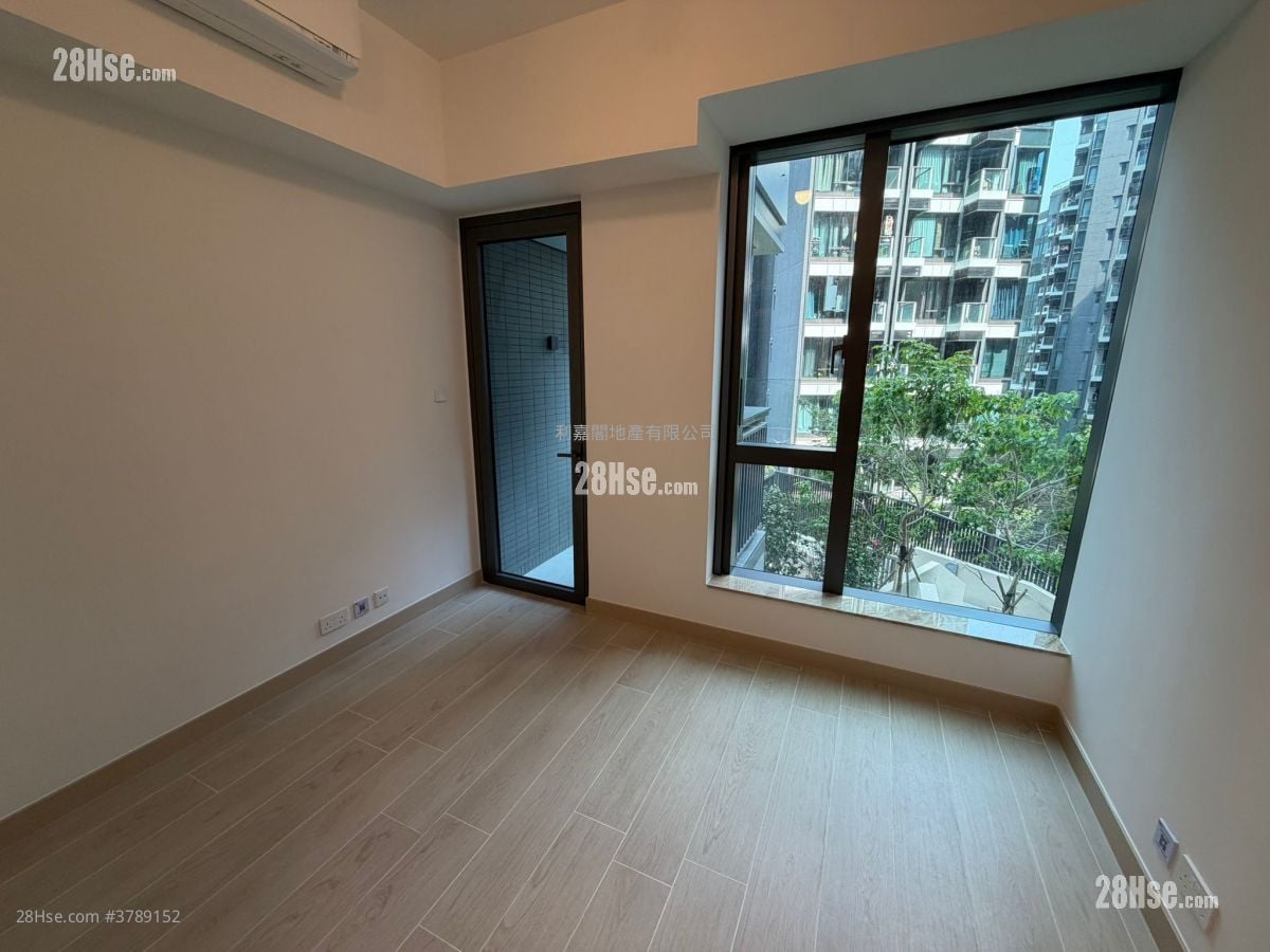 Gold Coast Bay Sell Studio , 1 Bathroom 215 ft²