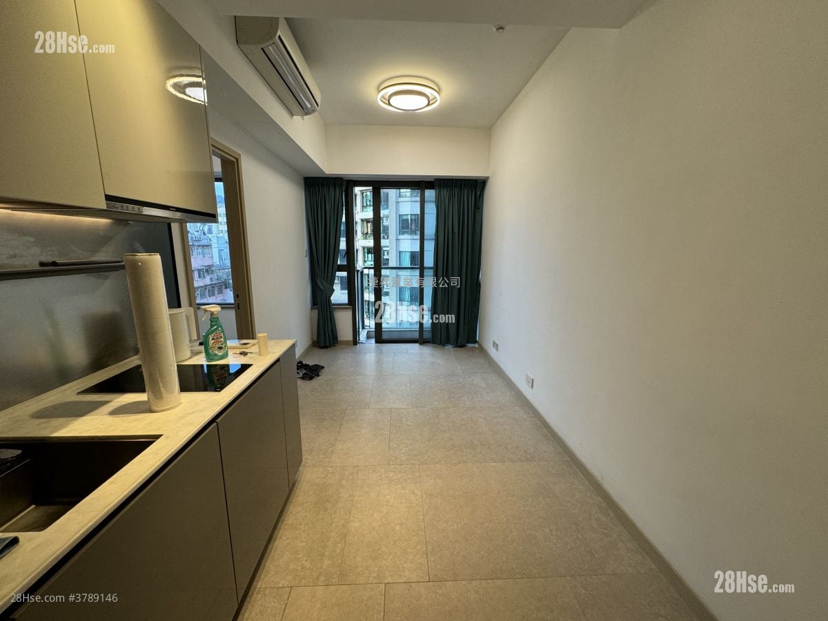 Downtown 38 售盘 1 房 , 1 浴室 309 平方尺