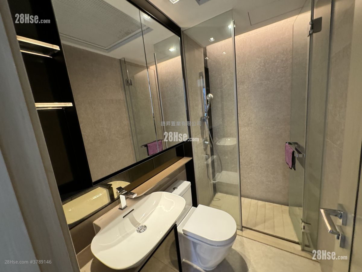 Downtown 38 售盘 1 房 , 1 浴室 309 平方尺